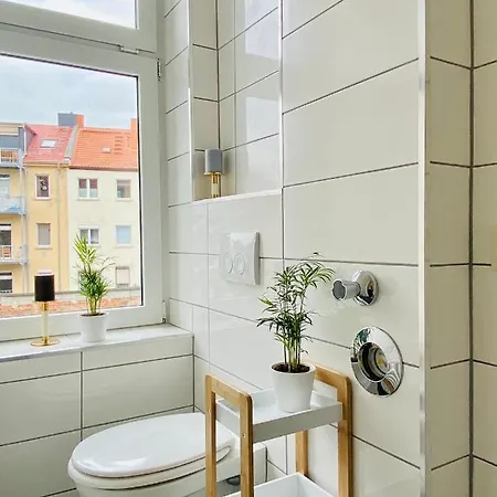 Appartement Stilvolles In Zentraler Lage - Smart-tv, Queensize-bett, Altbaustil, Kueche In City-naehe Erfurt